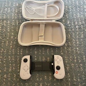 Backbone White Gaming Controller with Case
